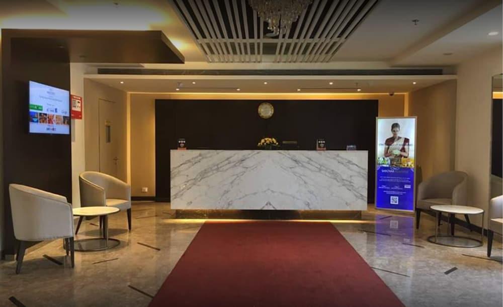 Deventure Sarovar Portico Kapashera, New Delhi Exteriör bild
